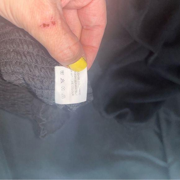 Europa The Label Women’s Dress Size L –Ruffled, sheer sleeves - Picture 9 of 11